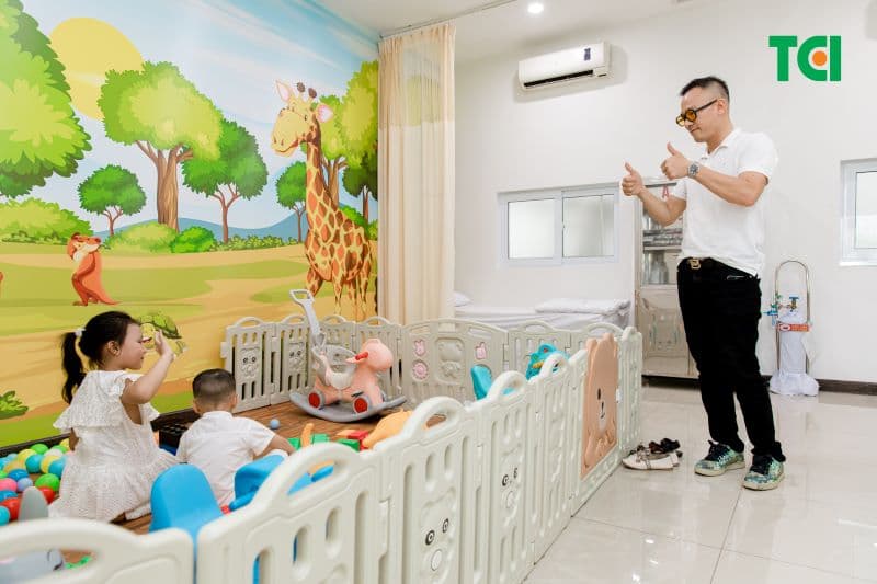 tiêm vacxin cho học sinh