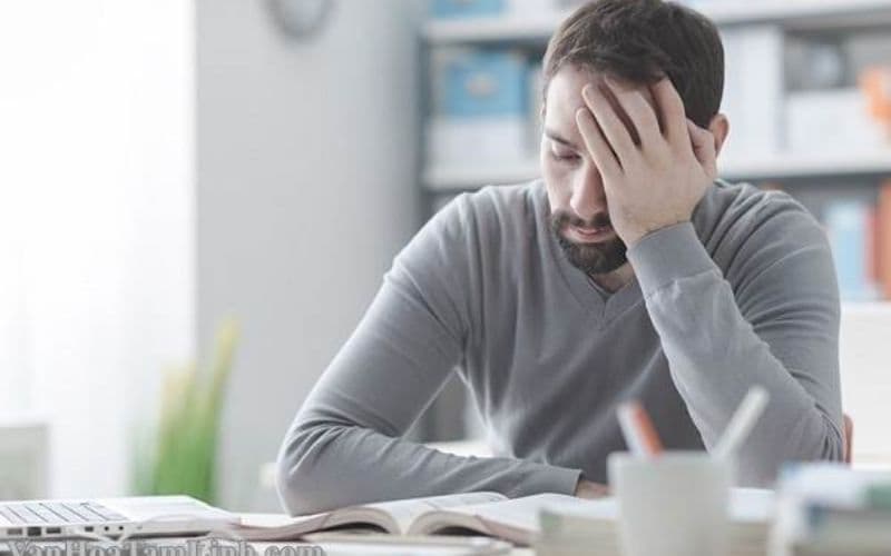 Người dùng có thể gặp một số tác dụng phụ như bứt rứt, khó chịu