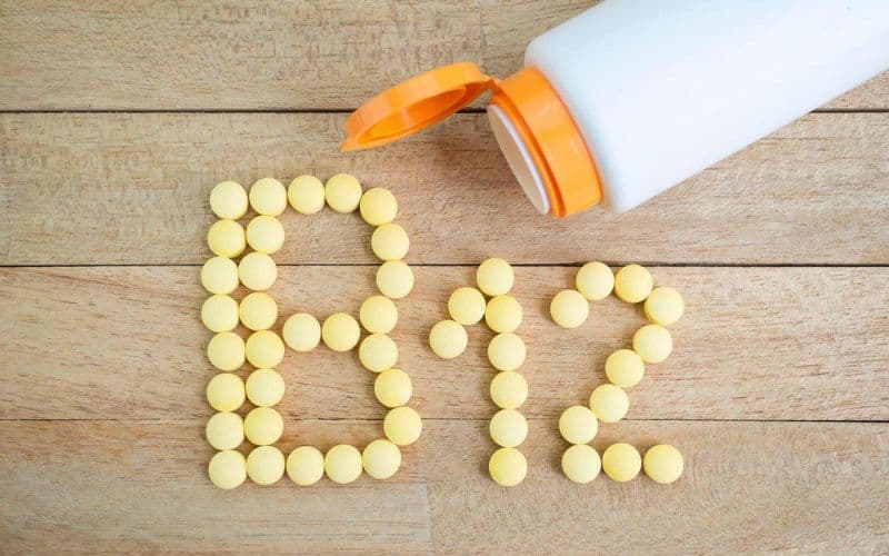 vitamin B1, B6 và B12 đều đóng vai trò quan trọng trong quá trình chuyển hóa tự nhiên của tế bào thần kinh