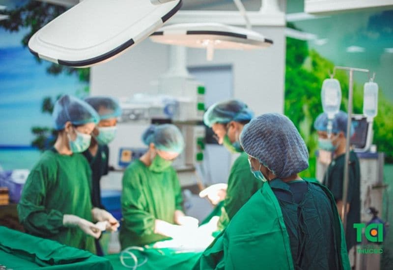 bị áp xe bên trong cơ thể