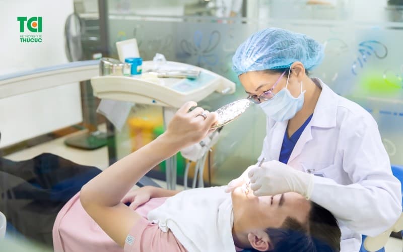 Xử lý bọc răng sứ bị đen nướu