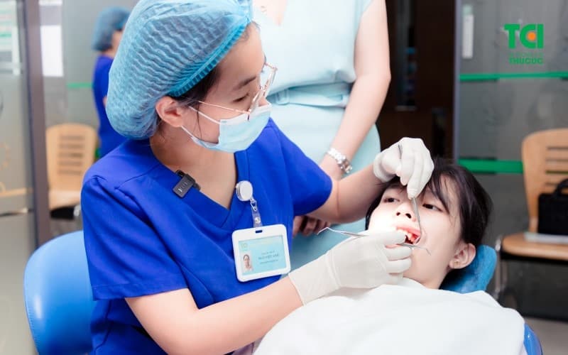 Thực hiện chăm sóc răng miệng đúng cách