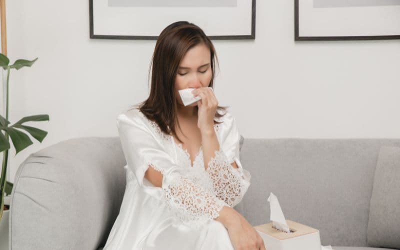 Dầu khuynh diệp là một loại tinh dầu đa năng với nhiều công dụng cho sức khỏe.