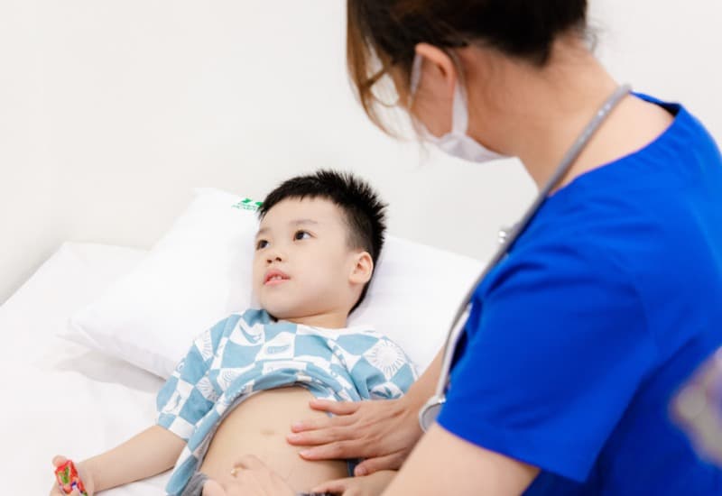 Làm gì khi bị tiêu chảy cấp, lời khuyên từ chuyên gia dành cho bố mẹ