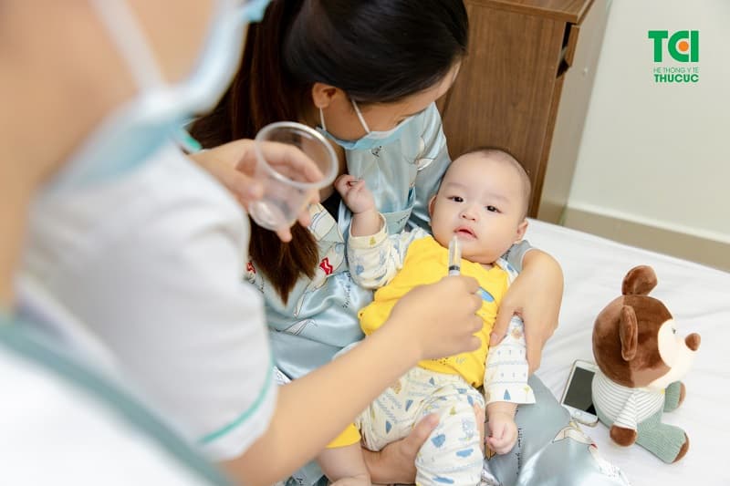 Lưu ý khi sử dụng siro để trị ho cho trẻ sơ sinh