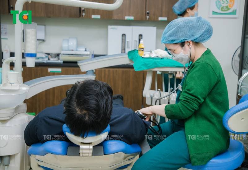 Nên nhổ răng vào lúc nào hợp lý