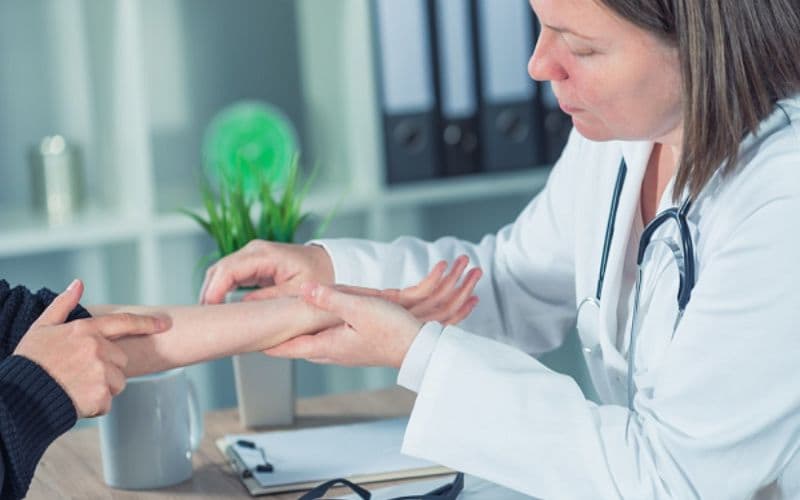 tham khảo ý kiến của bác sĩ