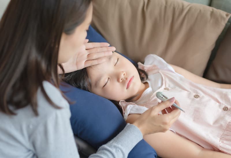 Sốt thường xuất hiện như một phản ứng tự nhiên của cơ thể với vi khuẩn.