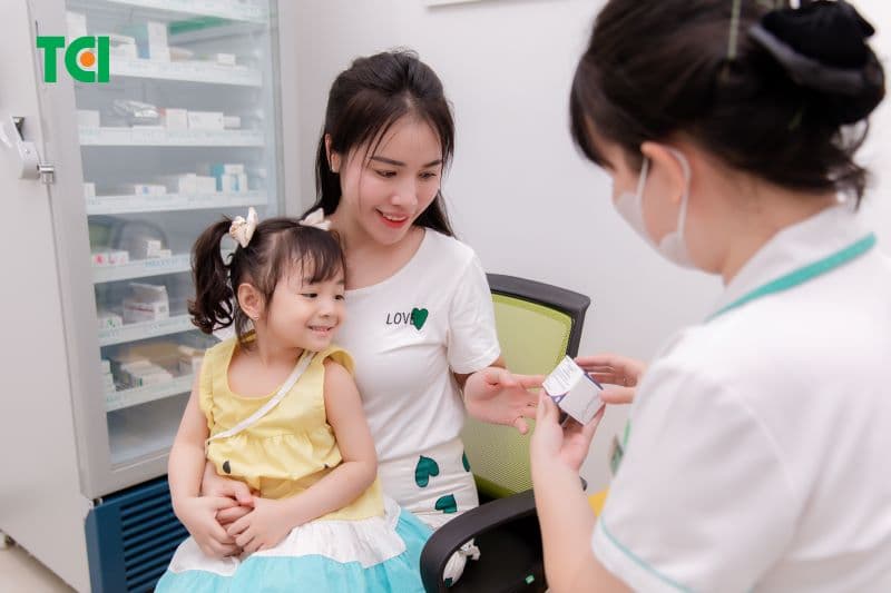 Có nhiều mũi vacxin cho trẻ em dưới 12 tuổi mà cha mẹ cần ghi nhớ.