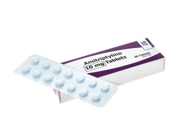 Amitriptyline là thuốc điều trị rối loạn cảm xúc lưỡng cực.