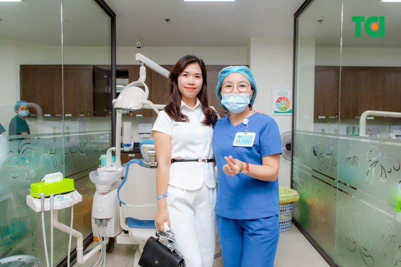 bảng giá dán sứ veneer