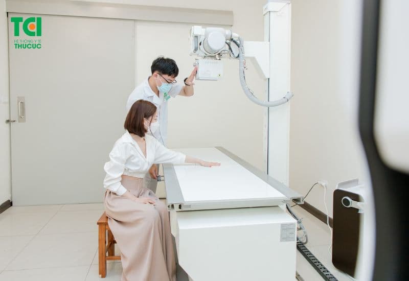 chẩn đoán và điều trị gãy xương cánh tay 