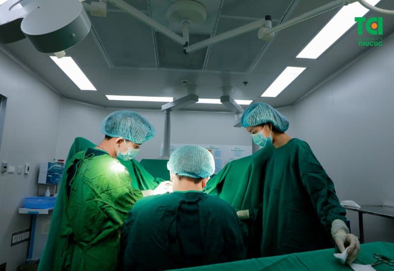 điều trị u bã đậu ở tai