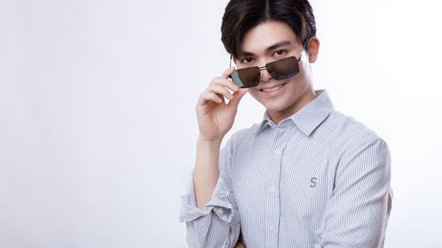 Ước tính giá tròng kính râm cận tại Việt Nam