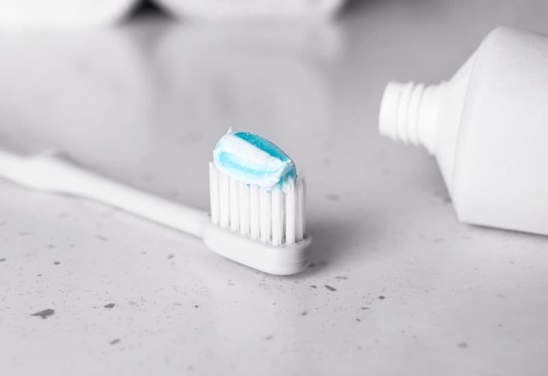 Giải đáp chi tiết thắc mắc: Có hay không kem đánh răng trị cao răng?