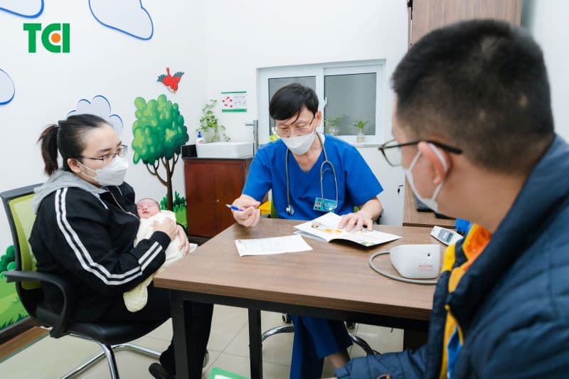 lịch chích ngừa cho bé sơ sinh