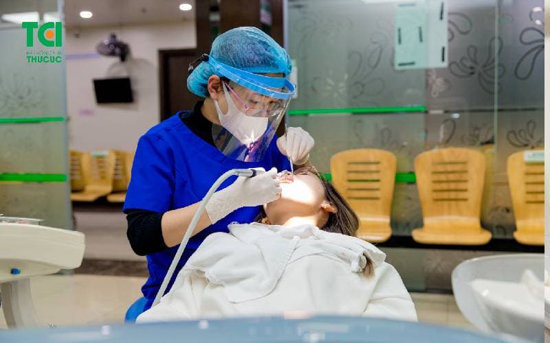 khám nha Loại bỏ mảng bám trên răng