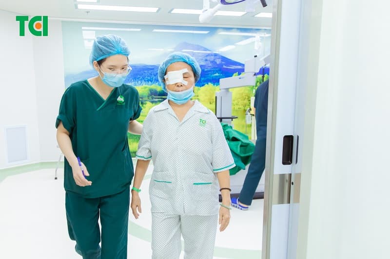 Không phải ai cũng đủ điều kiện làm phẫu thuật Phaco