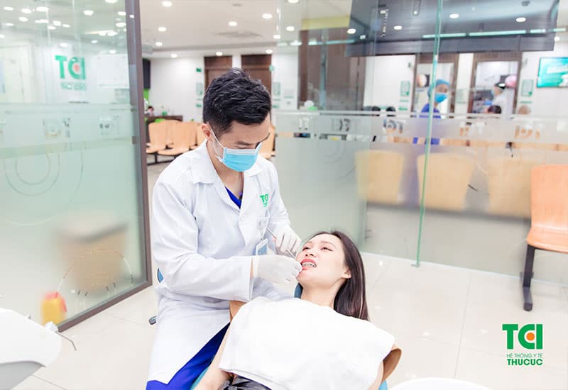 Niềng răng khểnh mất bao lâu