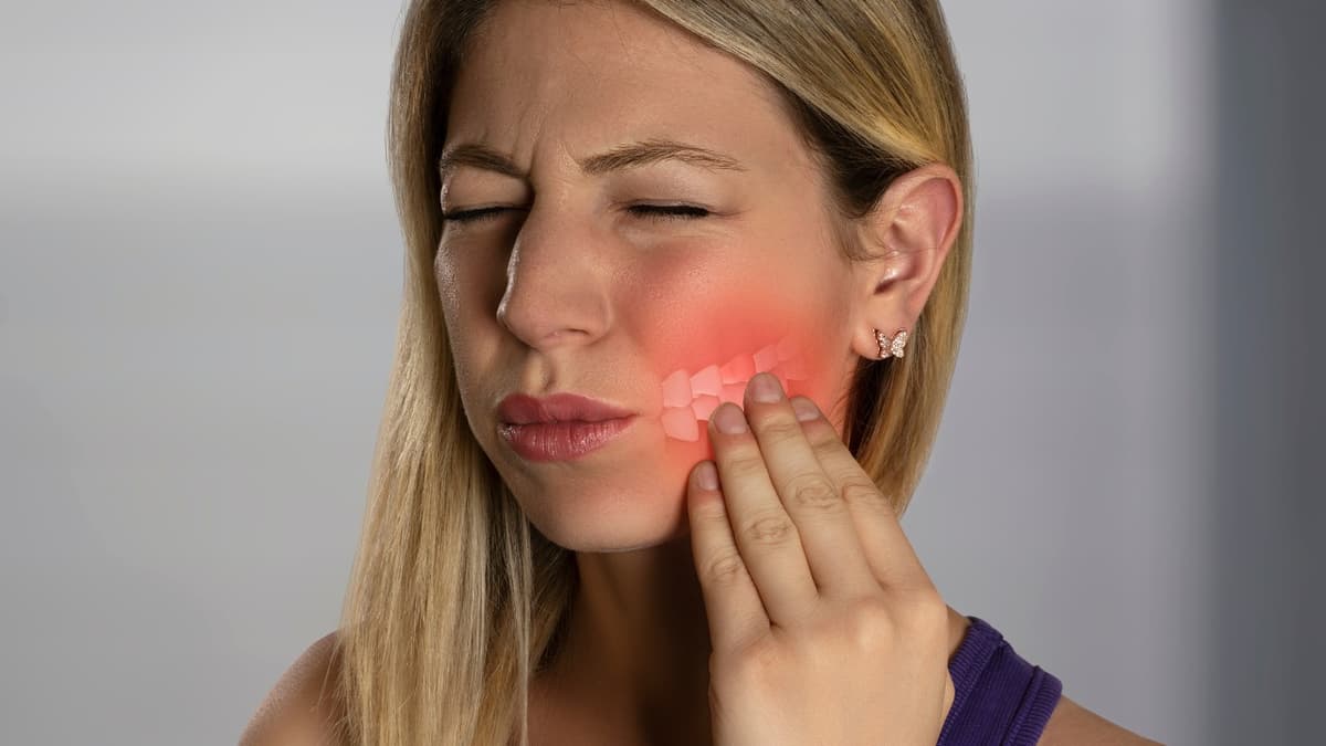Sưng lợi trong cùng: Nguyên nhân và cách điều trị