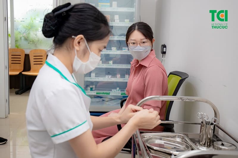 Mẹ bầu nên chích ngừa bạch hầu từ tuần 27 đến trước tuần 36 của thai kỳ