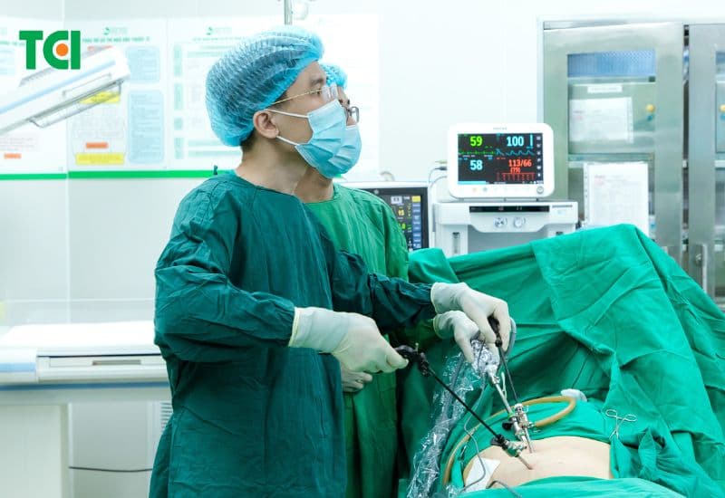 phẫu thuật ngay khi bị thoát vị bẹn