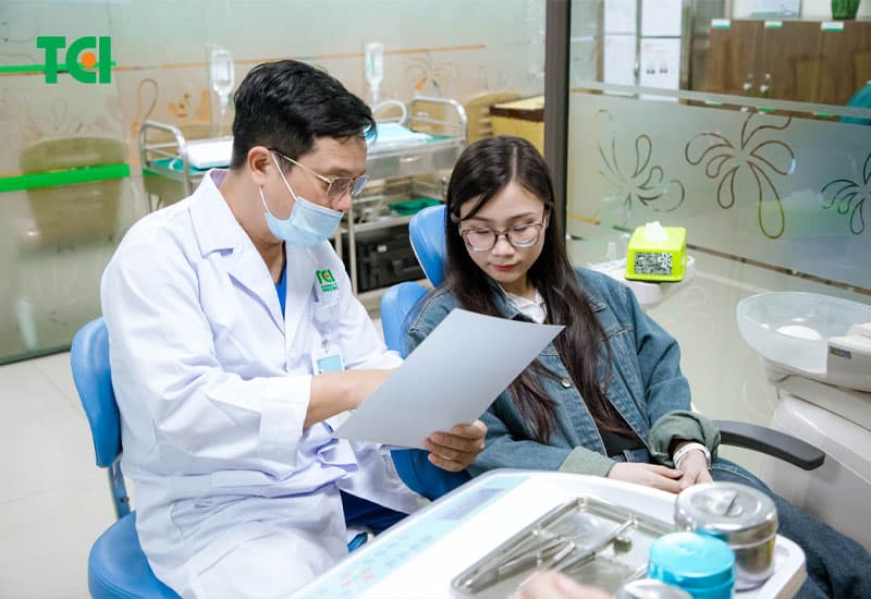 Cấy ghép răng Implant bao nhiêu tiền hả bác sĩ