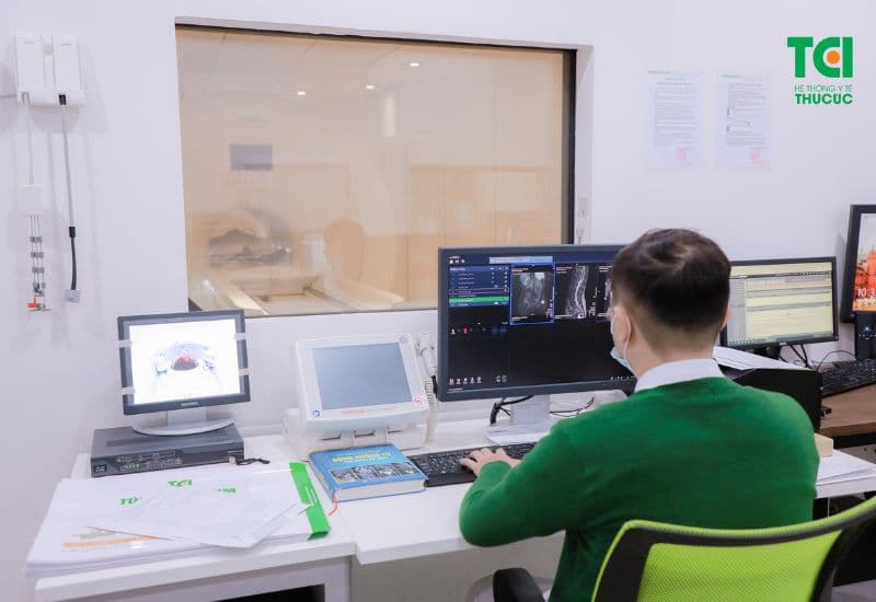 chẩn đoán gãy xương chậu