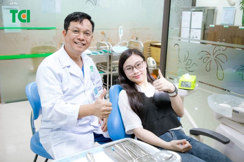 chi phí dán sứ veneer