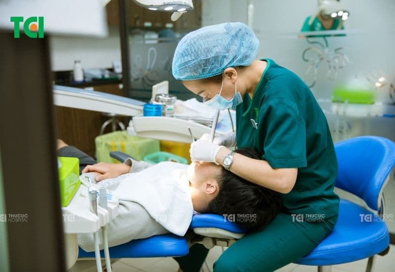 Nếu bạn đang tìm kiếm một địa chỉ uy tín để hàn răng mẻ, Bệnh viện Đa khoa Quốc tế Thu Cúc TCI là lựa chọn hoàn hảo dành cho bạn.