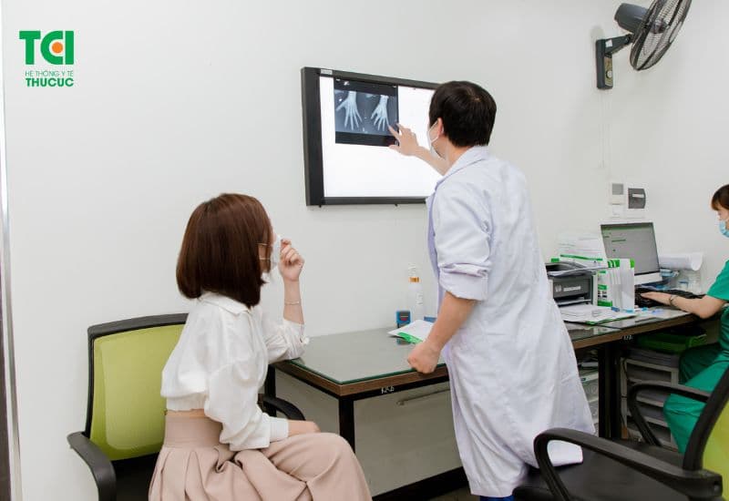 khám và điều trị bệnh lý cơ xương khớp tại Thu Cúc TCI