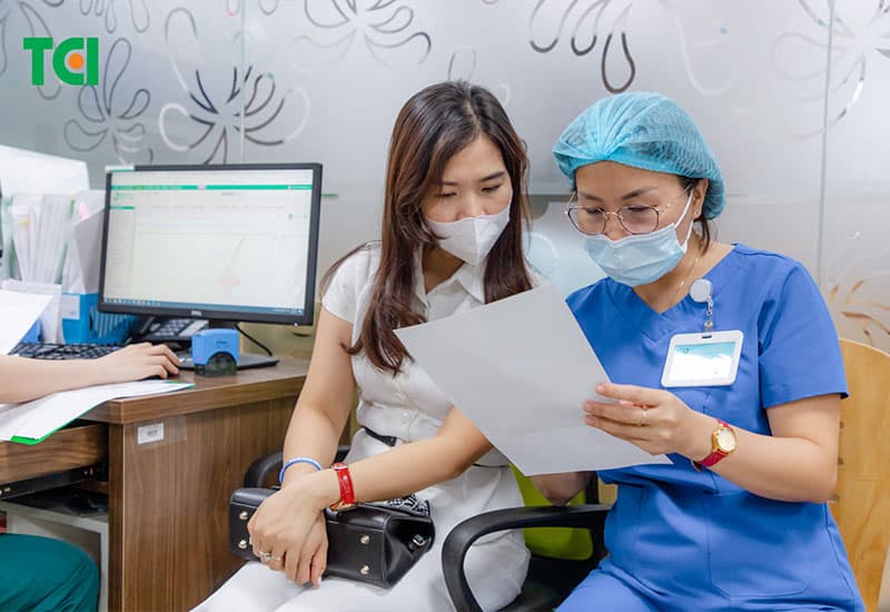 Lấy cao răng có khó không