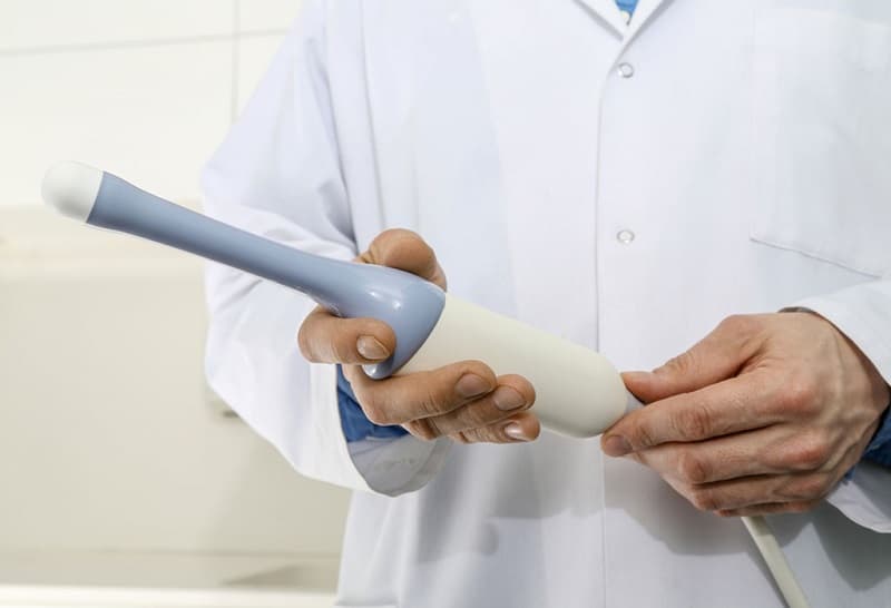 Siêu âm đầu dò khá an toàn vì không sử dụng phóng xạ ion hóa