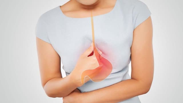 Thường xuyên bị trào ngược dạ dày có nguy hiểm không?