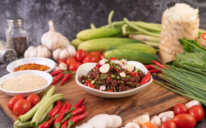 Tránh đồ ăn cay nóng