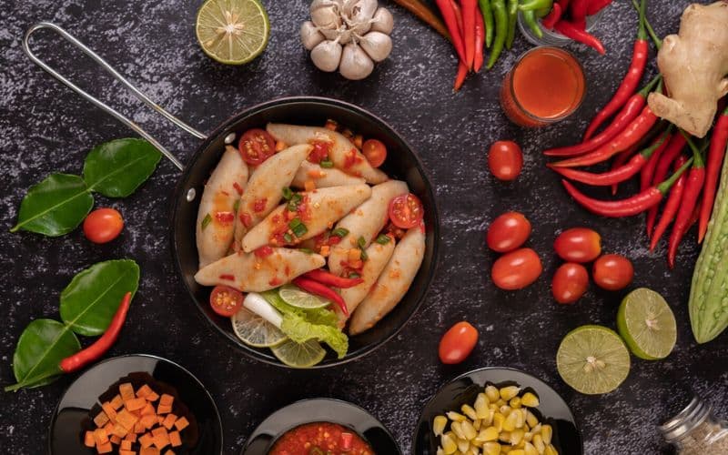 Tránh ăn đồ ăn cay nóng