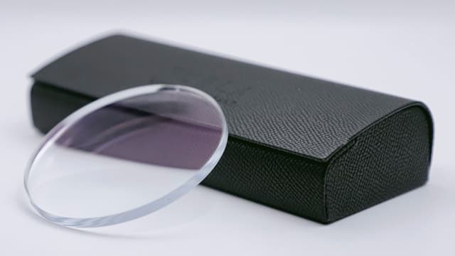 Bỏ túi thông tin cơ bản của 7 hãng tròng kính cận tốt