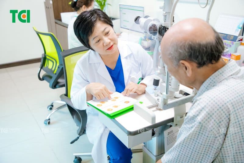 biểu hiện của đau mắt đỏ