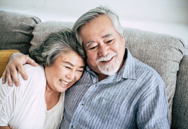 Trẻ em và người cao tuổi có thể có nguy cơ cao hơn đối với một số loại phản ứng dị ứng, bao gồm cả dị ứng vaccine.