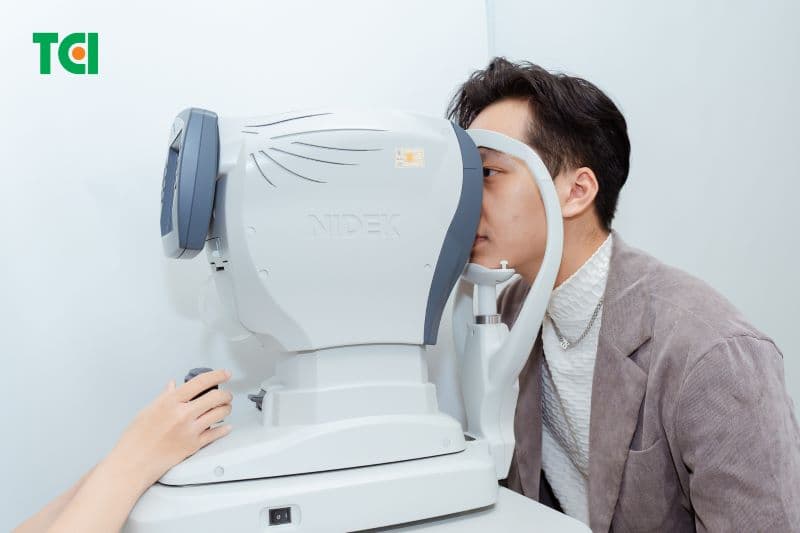 Khám mắt đòi hỏi những công nghệ cao thì sẽ đi kèm mức giá cao hơn.