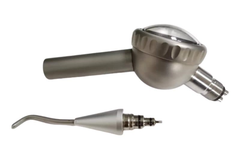 lấy cao răng công nghệ mới bằng thổi cát