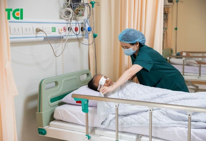 Thông thường, một ca phẫu thuật Phaco chỉ kéo dài từ 15 đến 30 phút, giúp giảm căng thẳng cho người bệnh và tăng hiệu quả điều trị.