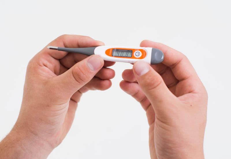 Giải đáp chi tiết thắc mắc: Những người nào không nên tiêm vắc-xin?