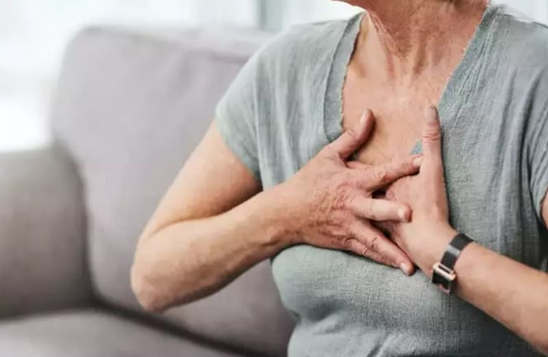 Biểu hiện của người ợ chua khi ăn khoai lang