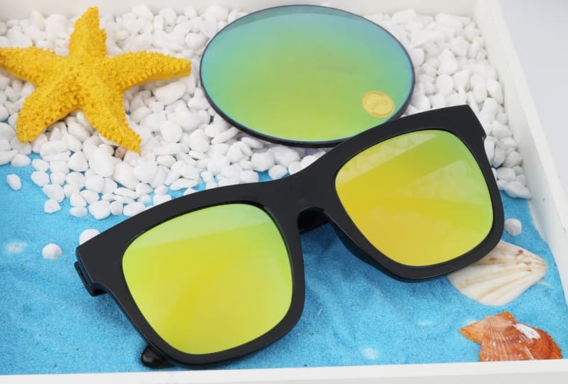 Tròng kính tráng gương có tính thẩm mỹ cao