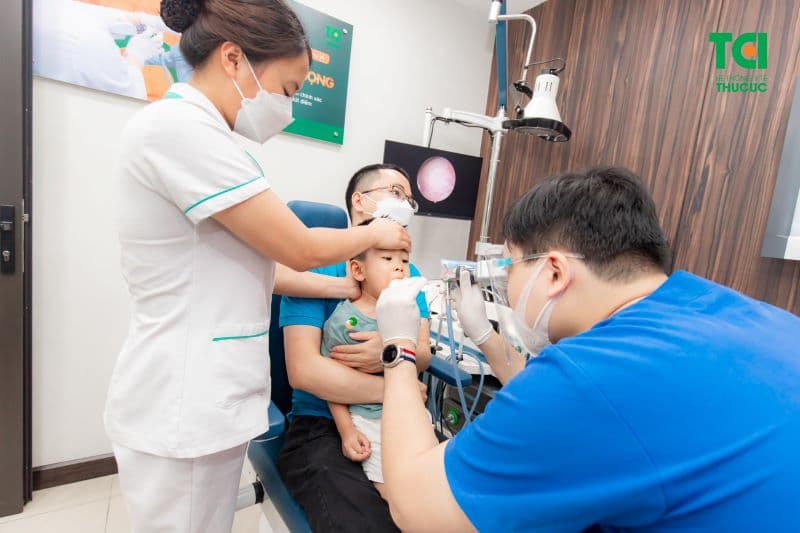 Virus là nguyên nhân phổ biến nhất gây viêm đường hô hấp trên ở trẻ em.