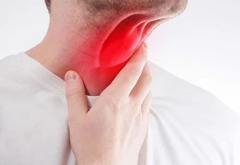 họng đau khó nuốt