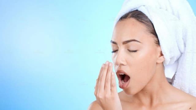 Nguyên nhân hôi miệng hơi thở nóng và cách điều trị