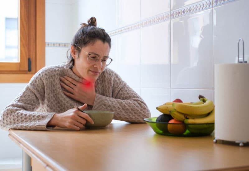 Họng nuốt vướng: Dấu hiệu không nên bỏ qua