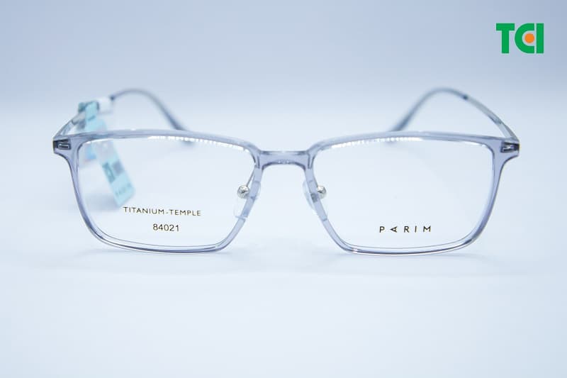 Mắt kính thuốc thường gọi là kính thuốc